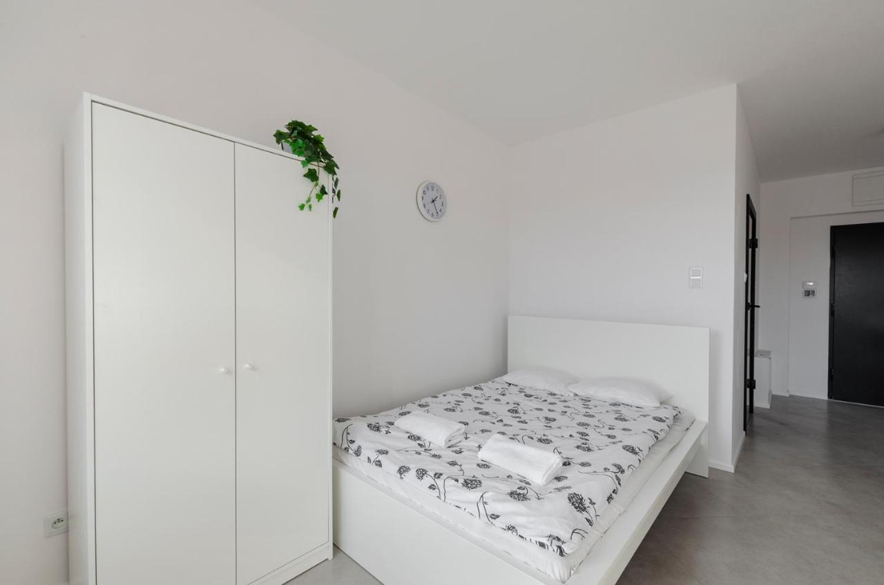 Goldaparts Manufaktura Premium Lägenhet Łódź Exteriör bild
