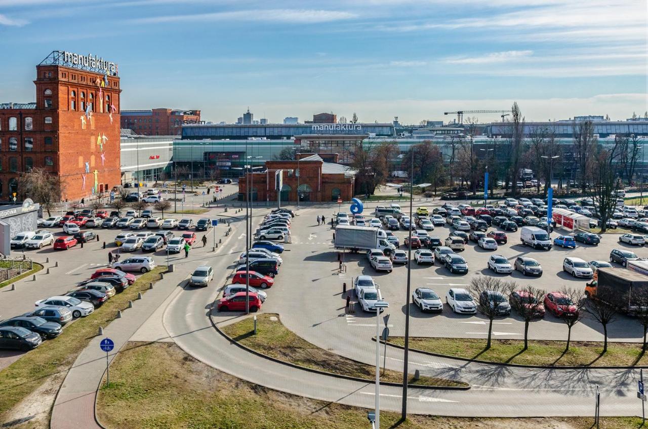 Goldaparts Manufaktura Premium Lägenhet Łódź Exteriör bild
