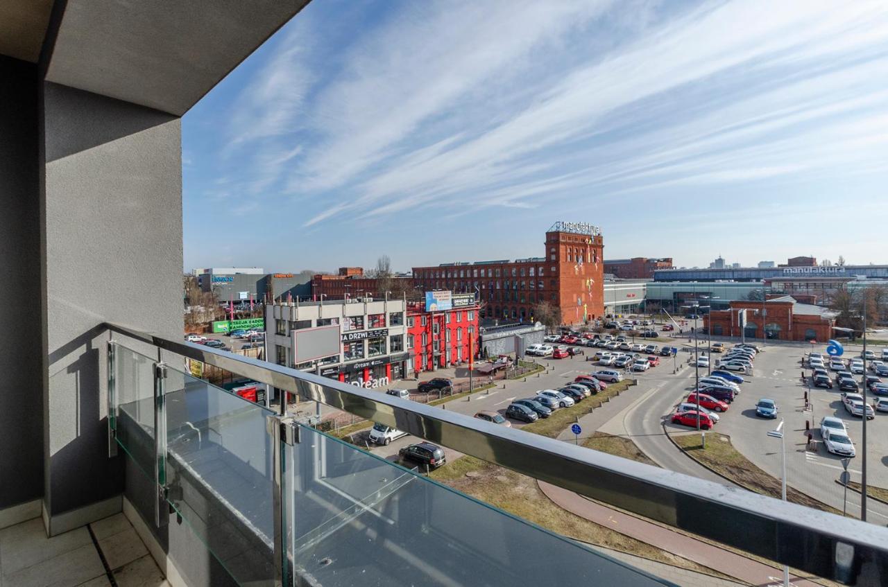 Goldaparts Manufaktura Premium Lägenhet Łódź Exteriör bild