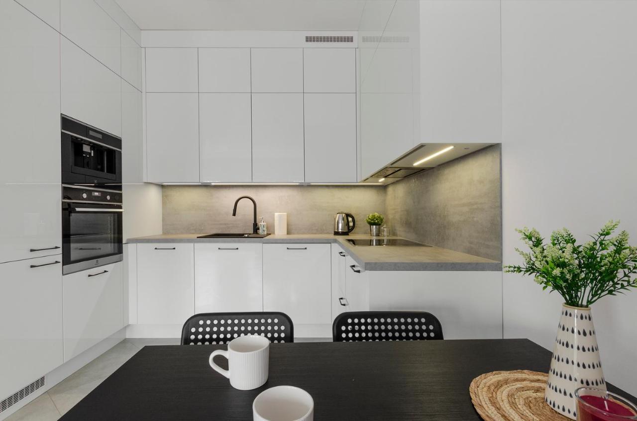 Goldaparts Manufaktura Premium Lägenhet Łódź Exteriör bild